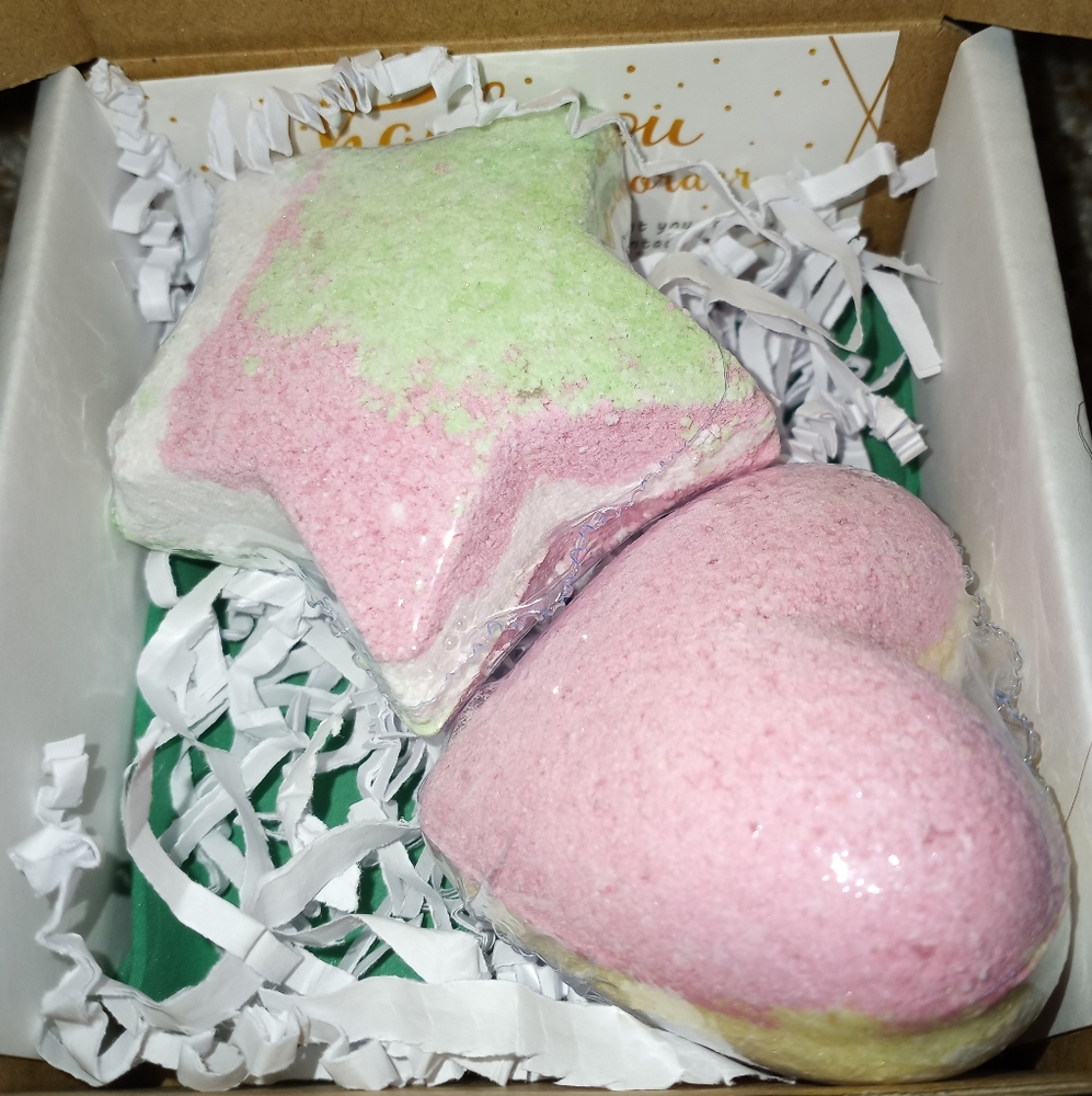 Bath bombs
